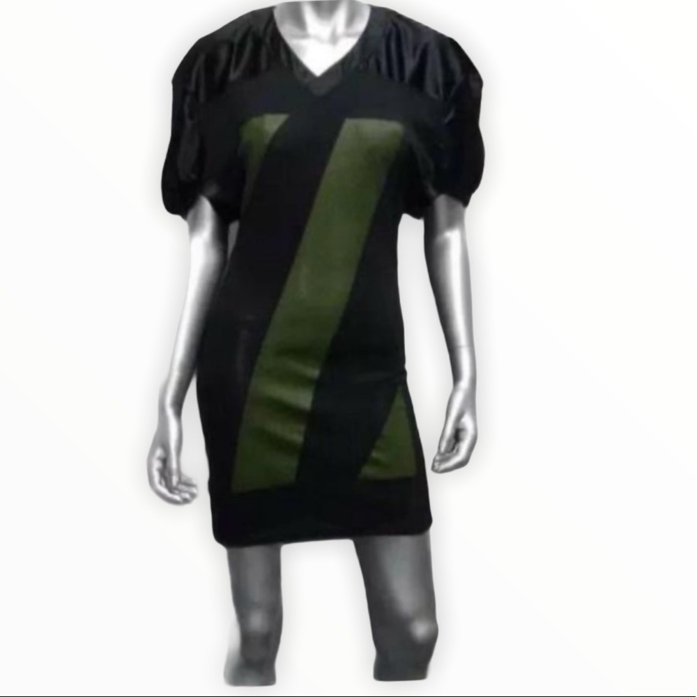 DAYA BY ZENDAYA Football Black/Green Jesery Dress